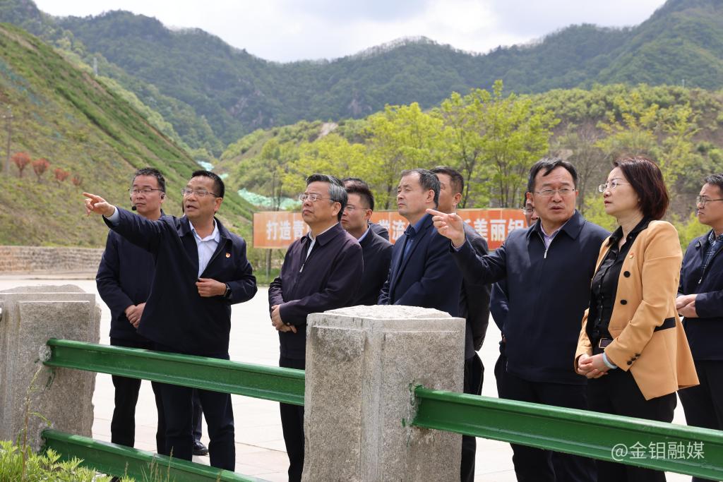 20230512-陜西省第三大氣污染治理專項(xiàng)督察組來(lái)礦山分公司督導(dǎo)檢查大氣污染治理工作 (1).JPG 20230512-陜西省第三大氣污染治理專項(xiàng)督察組來(lái)礦山分公司督導(dǎo)檢查大氣污染治理工作 (1).JPG